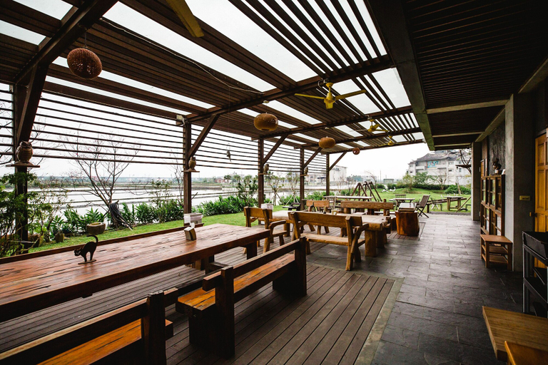 Food & Drinks 5, Serene Gray, Yilan