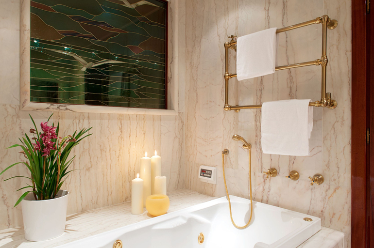 Bathroom 5, Residenza Borsari, Verona