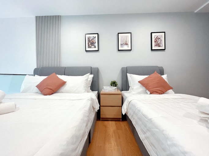 bedroom 13