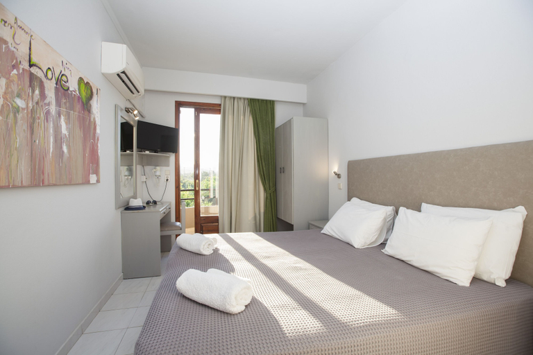 Bedroom 4, John & Mary's Studios, South Aegean