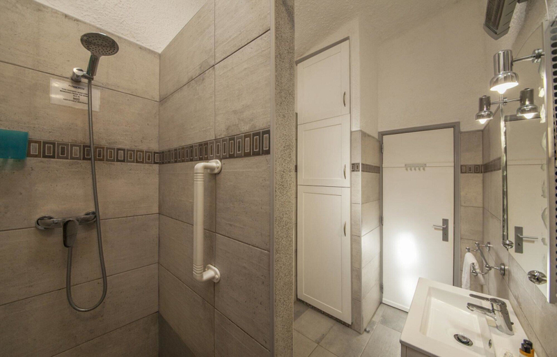 Bathroom 5, A35 - Maritime Discovery Apartment, Lagos