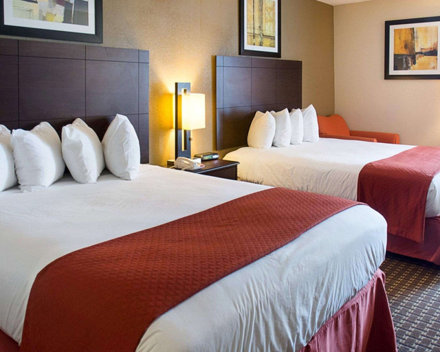 Bedroom 3, Quality Inn and Suites, Stafford