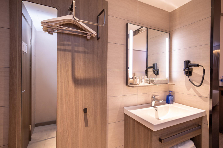 Bathroom 4, Hanting Hotel Xinxiang Yanjin Bus Station, Xinxiang