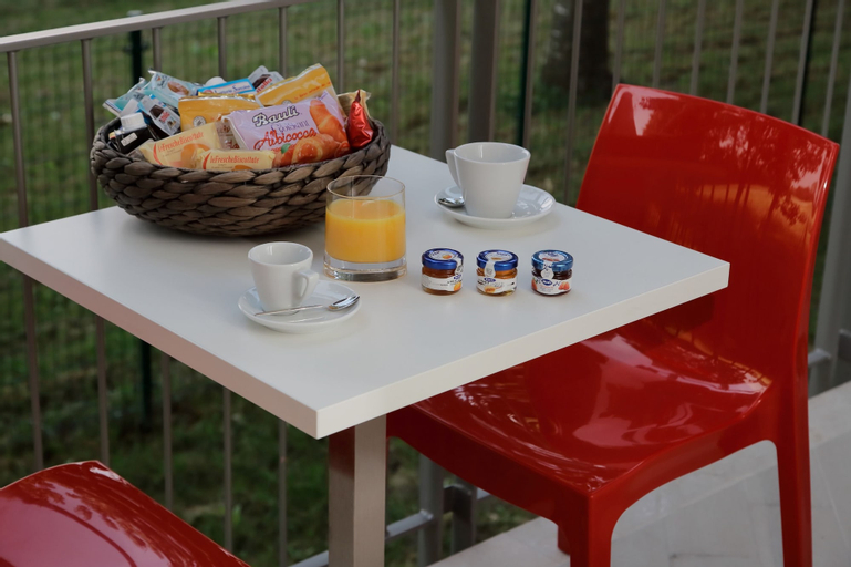 Food & Drinks 10