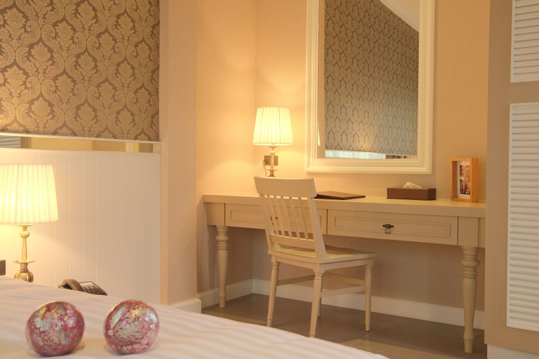 Bedroom 16