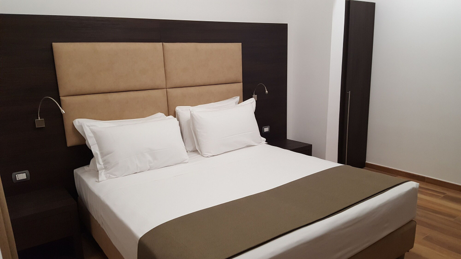 Bedroom 4, Una Finestra su Monti, Roma