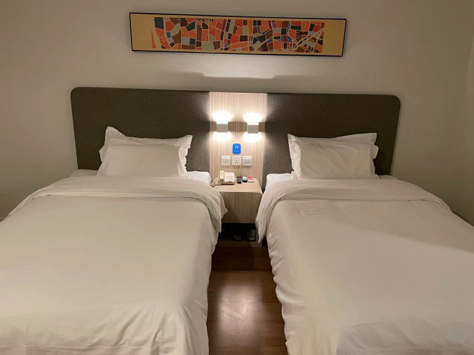 Bedroom 2, Hanting Hotel Handan Lingxi Bei Street, Handan