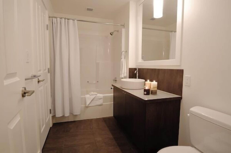 Bathroom 3, Mountain Spirit Resort, East Kootenay