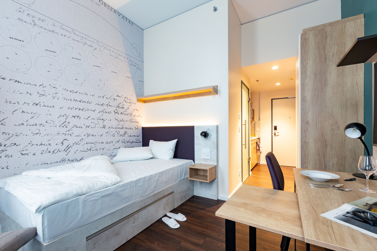 Bedroom 4, Stellaris Apartment Hotel, München