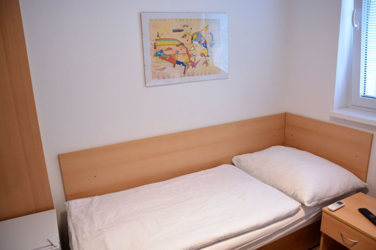 Bedroom 3, Vila Bohemia, Praha 13