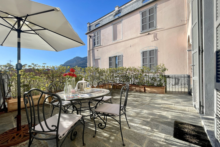 Outdoor dining, Palazzo Castelletto, Como