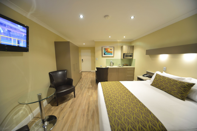 Bedroom 18