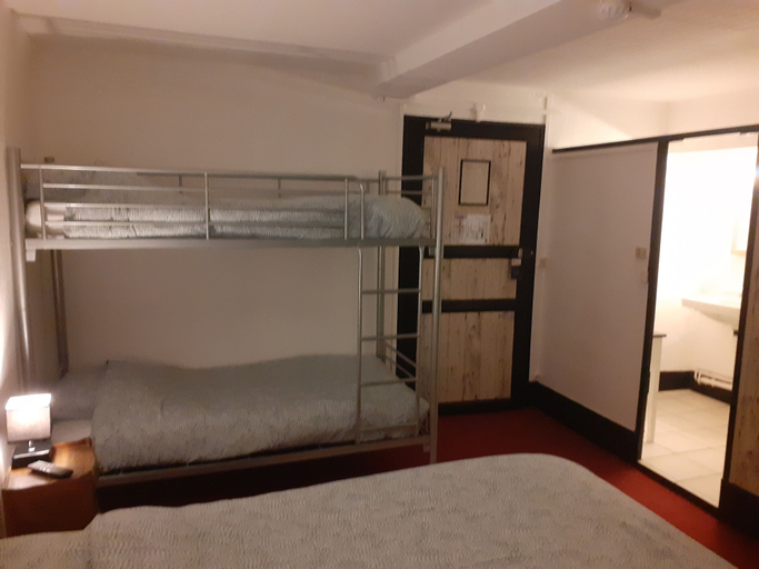 Bedroom 2, Le Grand Cerf, Eure