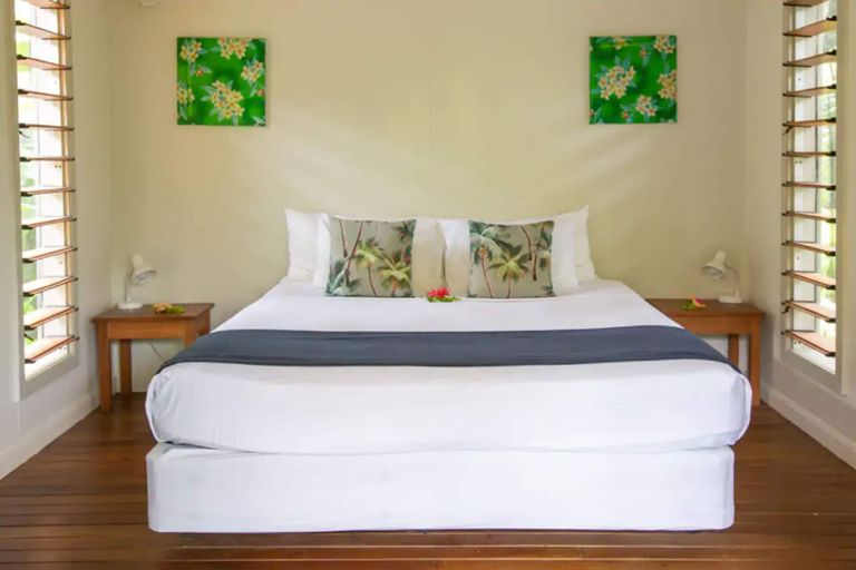 Bedroom 4, Octopus Resort, Ba
