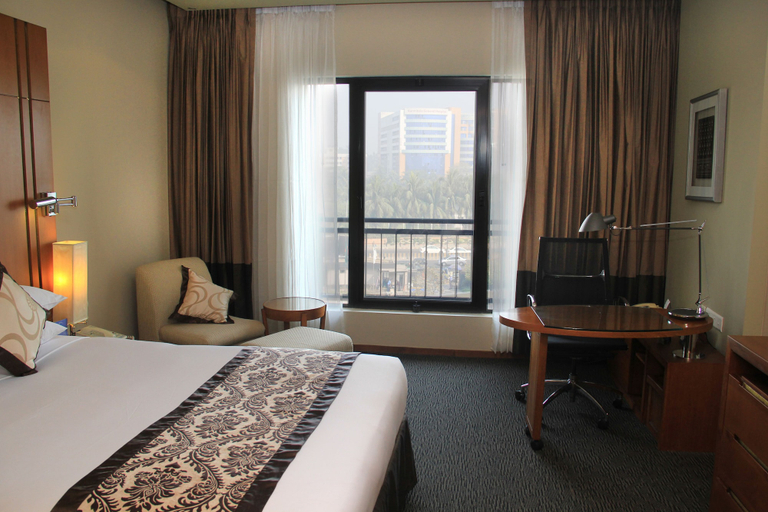 Bedroom 3, Radisson Blu Dhaka Water Garden, Dhaka