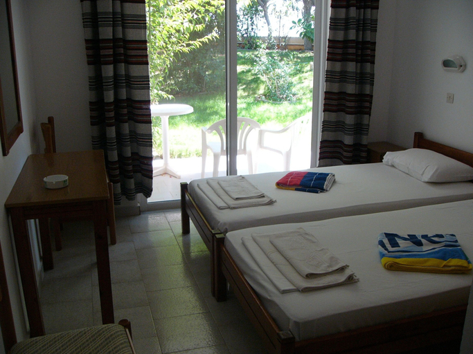 Bedroom 3, Helgas Paradise, South Aegean