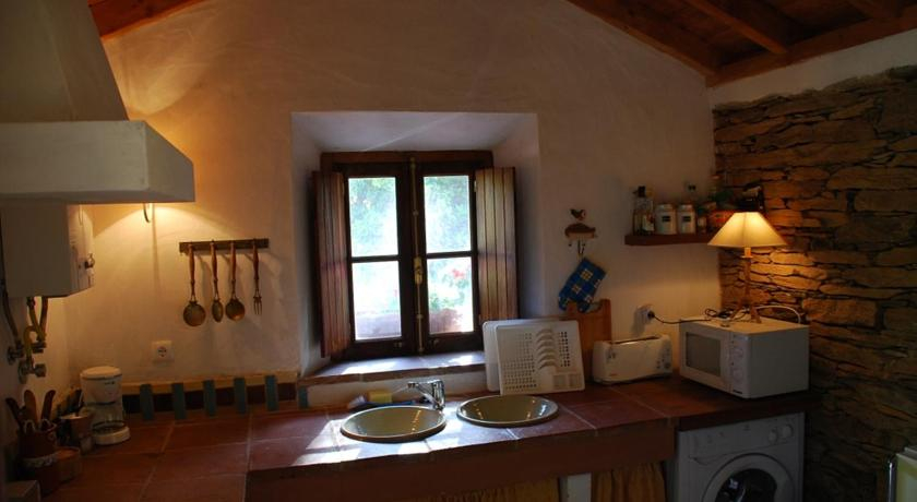 Others 4, Casas da Cerca, Odemira