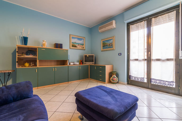Others 4, AffittaSardegna - Casa Allegra, Sassari