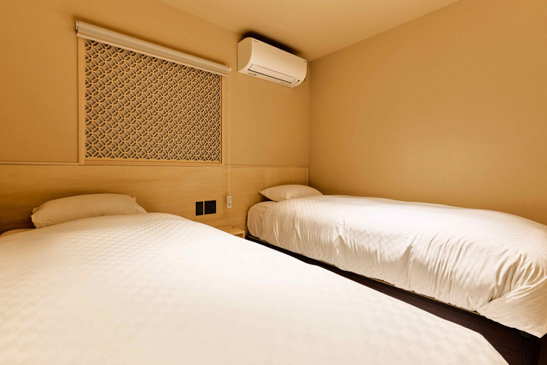 Bedroom 3, KONJAKUSO Osaka Tempozan "IKESU" Projection Mapping SPA "TAKADORO" Wheel View, Osaka