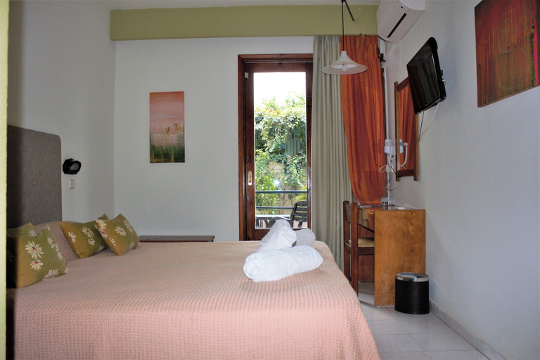 Bedroom 2, John & Mary's Studios, South Aegean