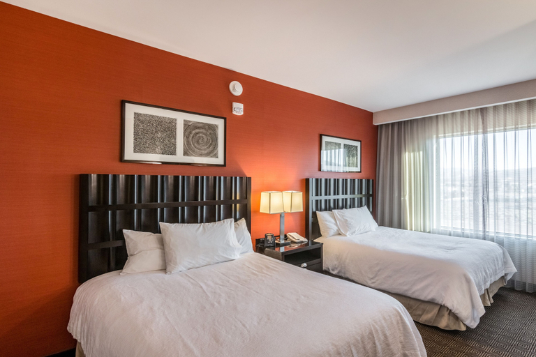Bedroom 4, Embassy Suites Palmdale, Los Angeles