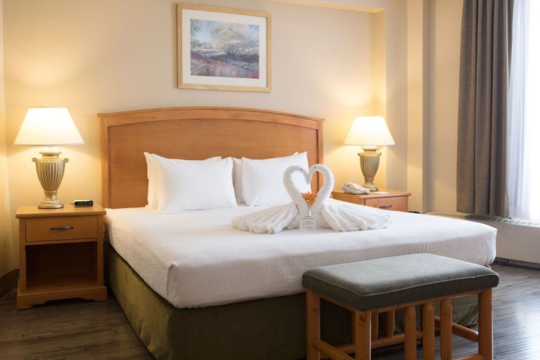Bedroom 3, Continental Inn & Suites, Division No. 11