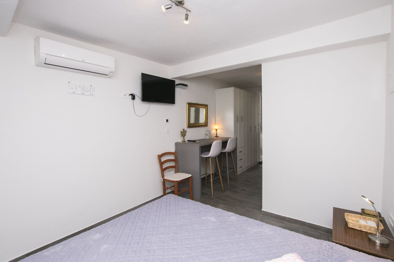 Bedroom 5, Apartment Roje, Primošten
