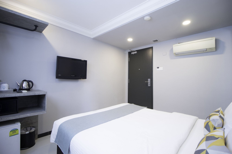 Bedroom 9
