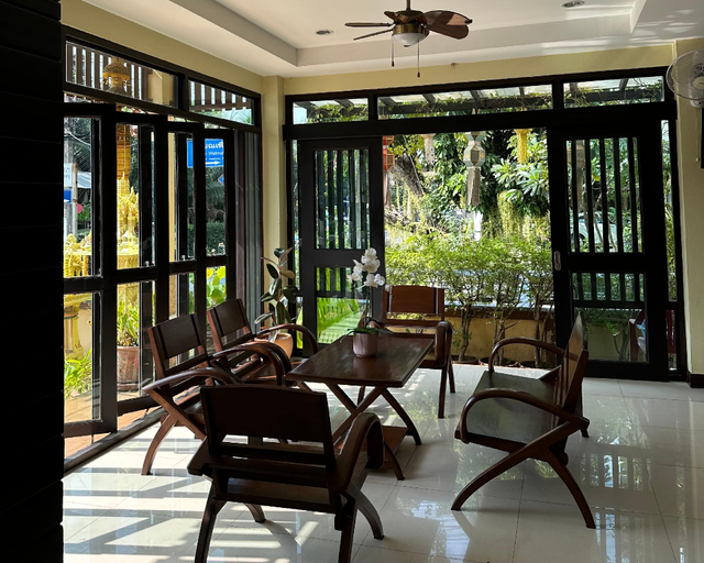 Public Area, Ponburi Hotel, Muang Nan