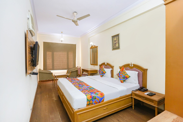 Bedroom 4, FabHotel Altus - DLF CyberHub, Gurugram, Gurgaon