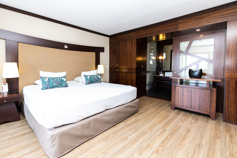 Bedroom 4, Tahiti Pearl Beach Resort