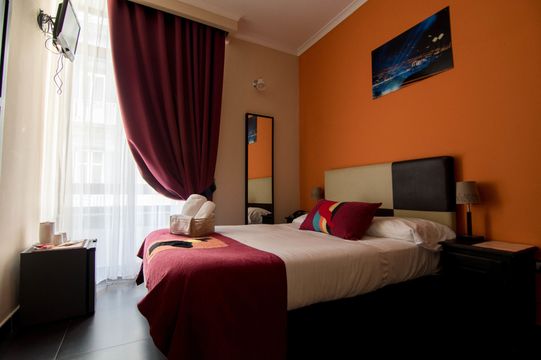 Bedroom 3, Hotel Plebiscito Aparthotel, Napoli
