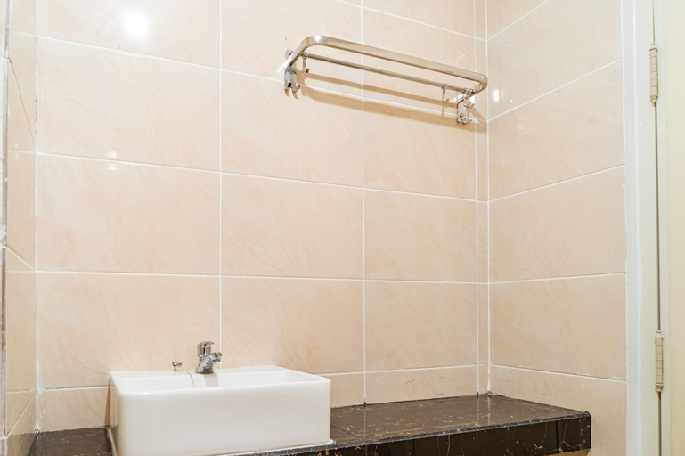 Bathroom 4