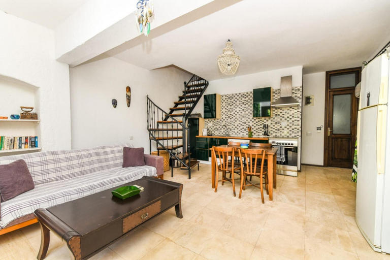 Room 2, Duplex House With Shared Pool Near Beach in Kalkan, Kaş