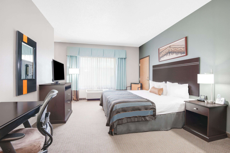 Bedroom 3, Wingate by Wyndham Gillette, Campbell