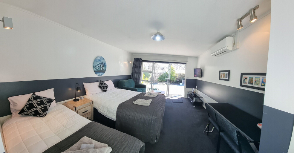 Bedroom 2, Alpine Motel, Queenstown-Lakes