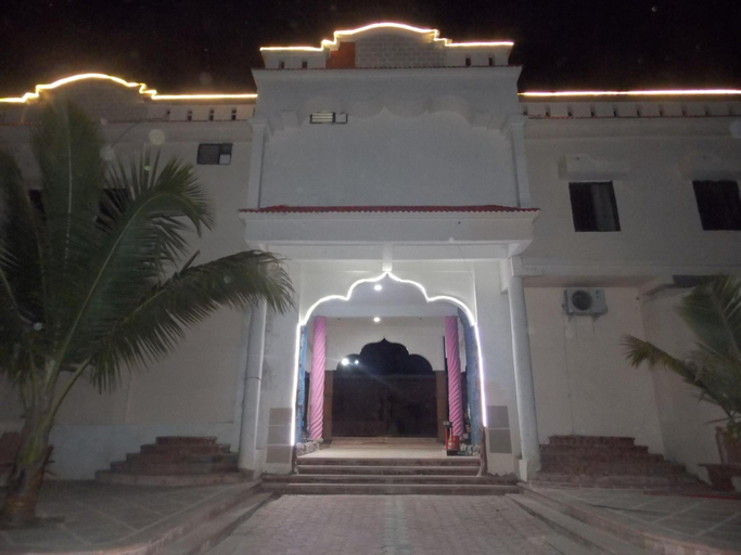 Others 3, Hotel Royal Palace, Sagar