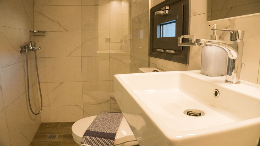 Bathroom 5, Costa Domus Blue Luxury Apartments, Central Macedonia
