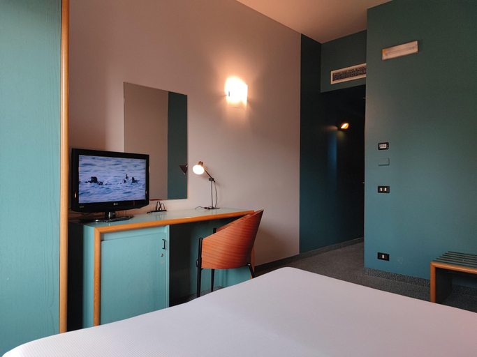 Bedroom 3, Stay Hotel, Varese