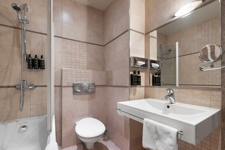 Bathroom 4, Eurostars Sofia City, Stolichna
