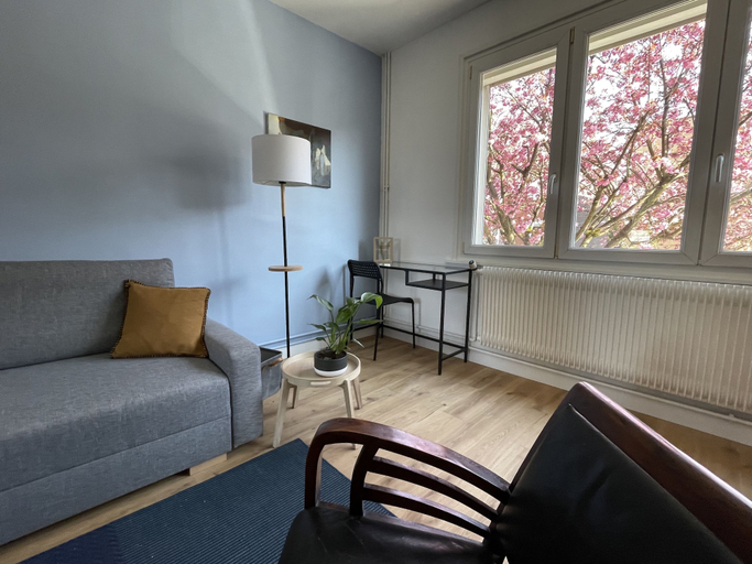 Others 5, Belle maison avec grand jardin et garage, Nord