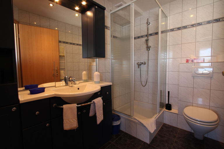 Bathroom 5, Landhaus Fischer, Goslar