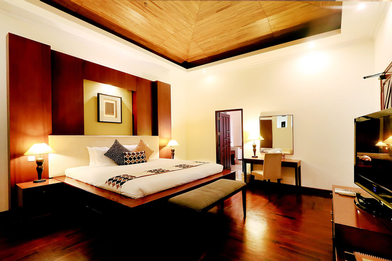 Bedroom 12