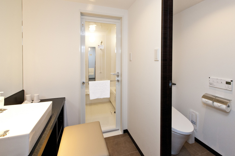 Bathroom 5, Sotetsu Fresa Inn Yokohama Sakuragicho, Yokohama