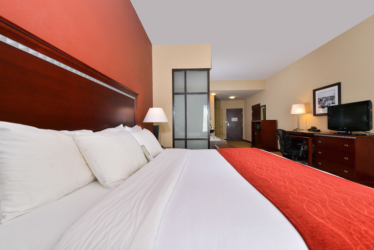 Bedroom 4, Comfort Suites Lake Worth, Fort Worth