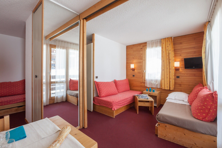 Bedroom 2, Belle Plagne Résidence Pierre & Vacances Émeraude, Savoie