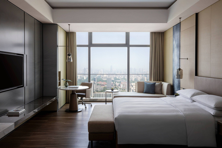 Bedroom 3, Zhangjiagang Marriott Hotel, Suzhou