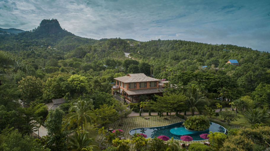 Exterior & Views 2, Popa Garden Resort, Myingyan