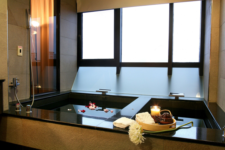 Bathroom 4, Resort One Hotel, Yilan