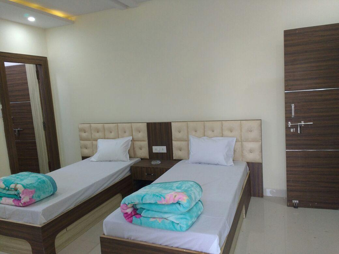 Bedroom 2, Aaditya Guest House Rewa, Rewa